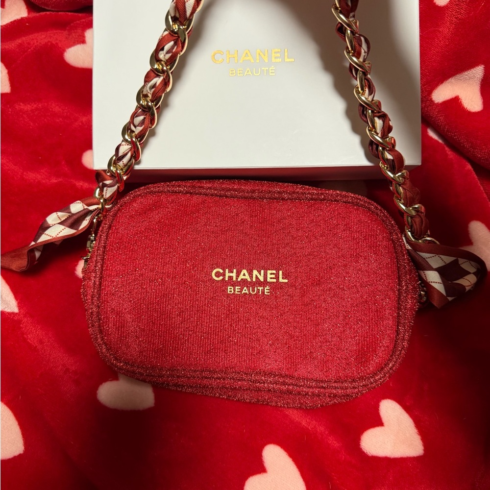Chanel Red Bag W/Scarfed Strap New W/Box - Picture 6 of 8